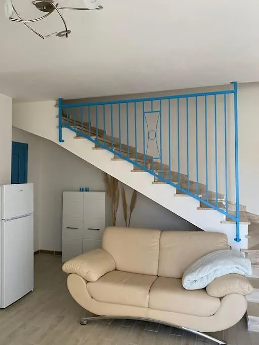 Дом отдыха Modern Eingerichtetes Ferienhaus In Posada Италия